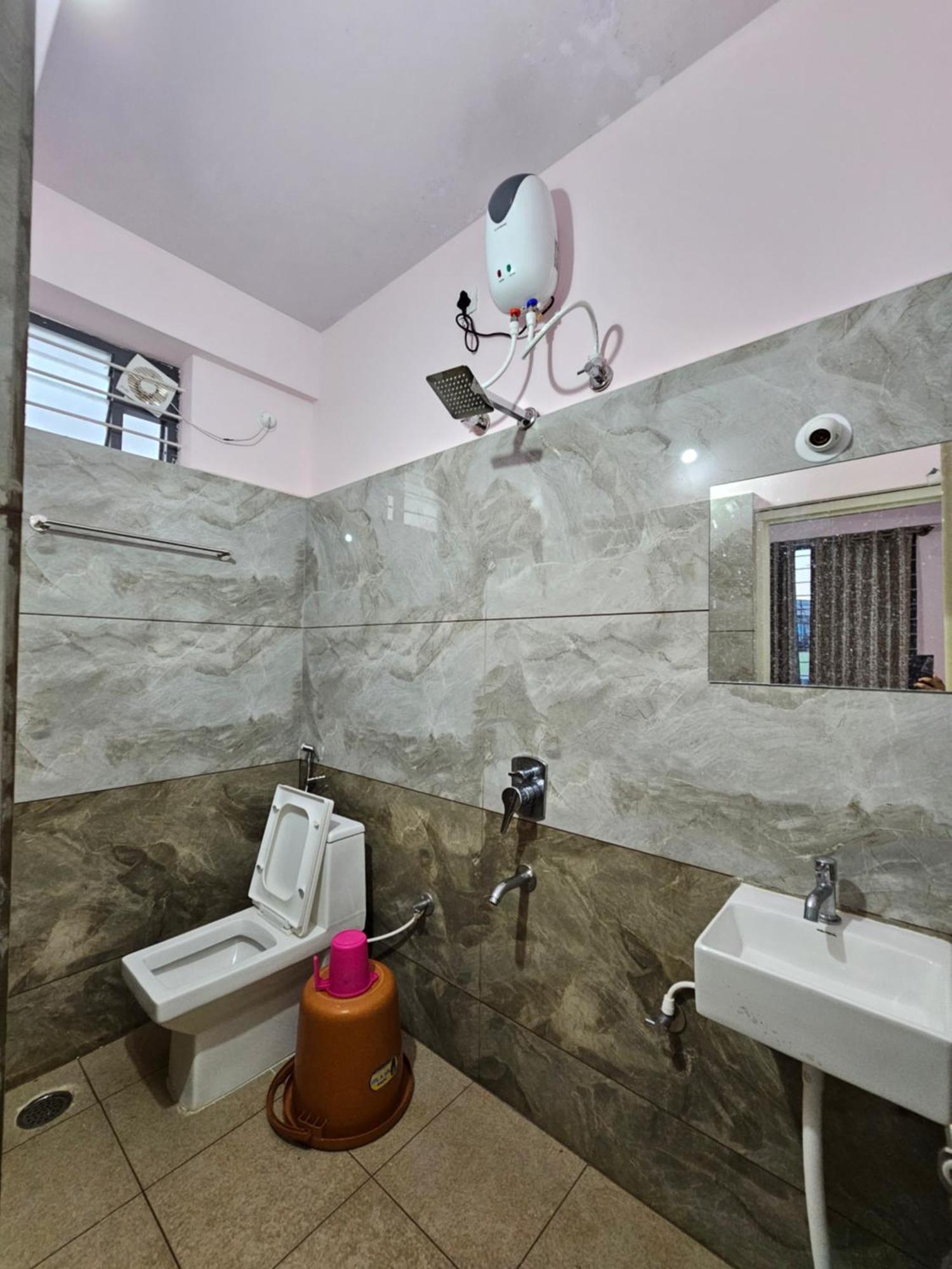 Golden Palace Residency Belagula Екстериор снимка